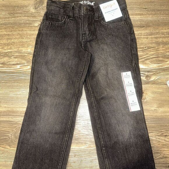 Boys' Relaxed Straight Fit Jeans - Cat & Jack Black. Size 4. NWT. L - Picture 1 of 8